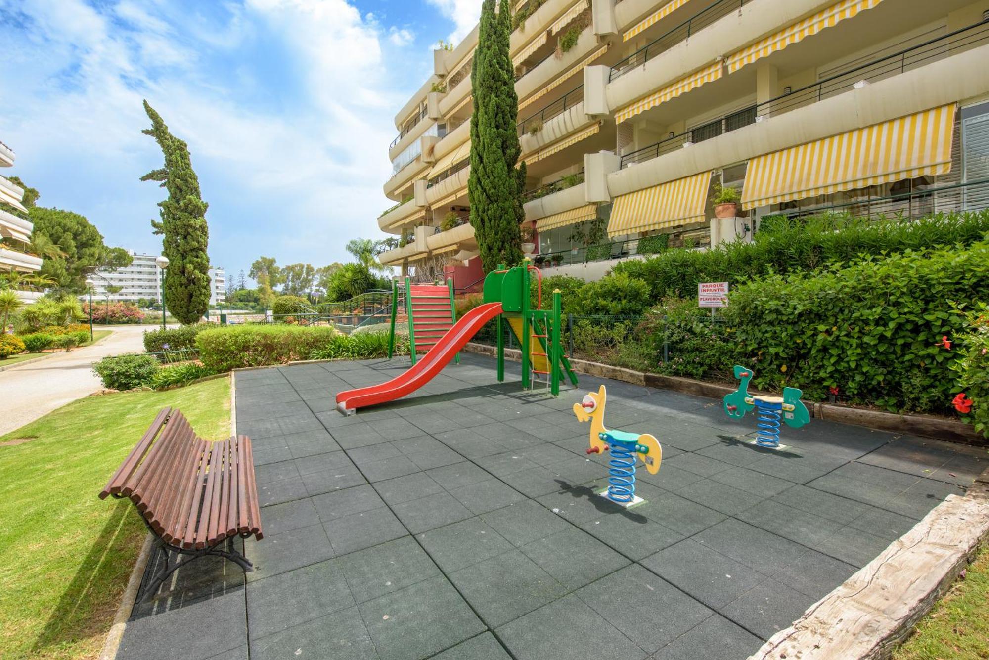 Familiar Guadalmina Marbella